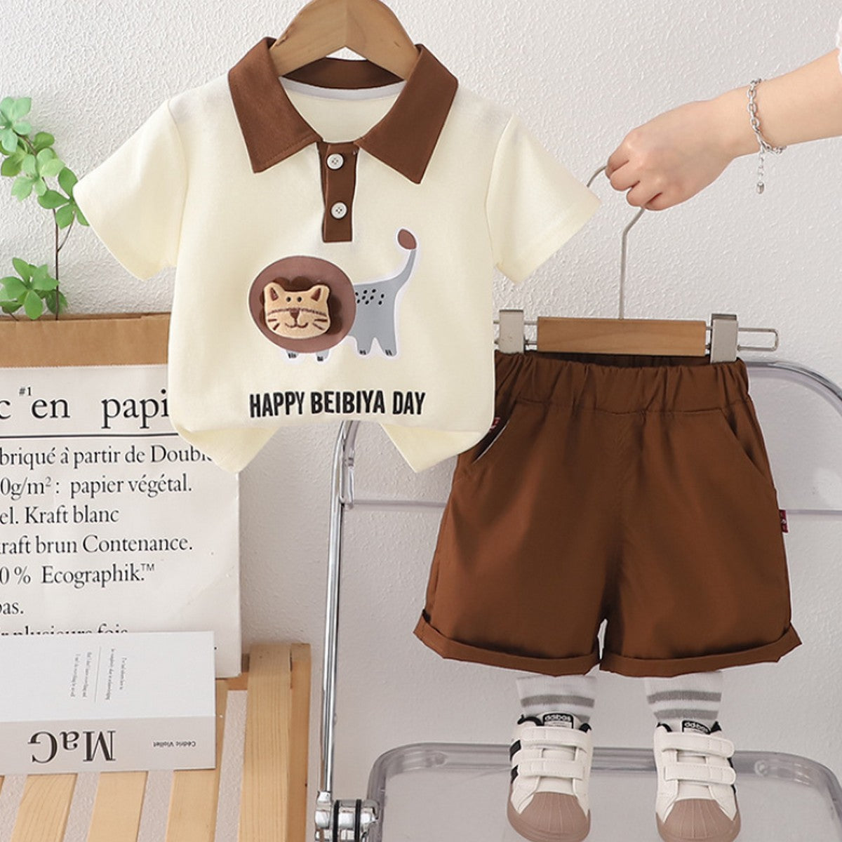 1-5 Yaş Aslan Aplikeli Polo Yaka Tişört ve Kahverengi Şort Takımı