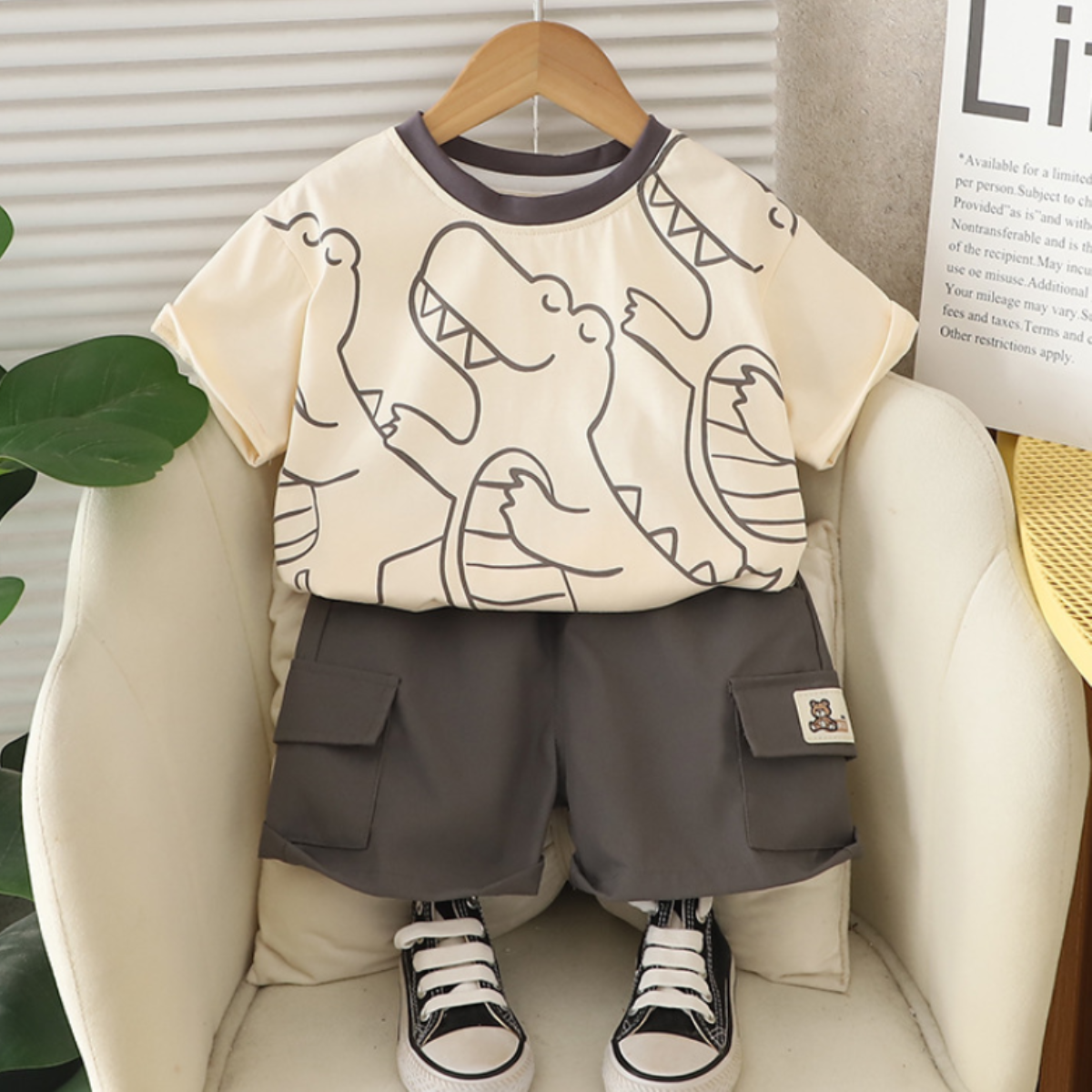 Erkek Çocuk Dinazor Desenli Şortlu Takım 1-5 Yaş