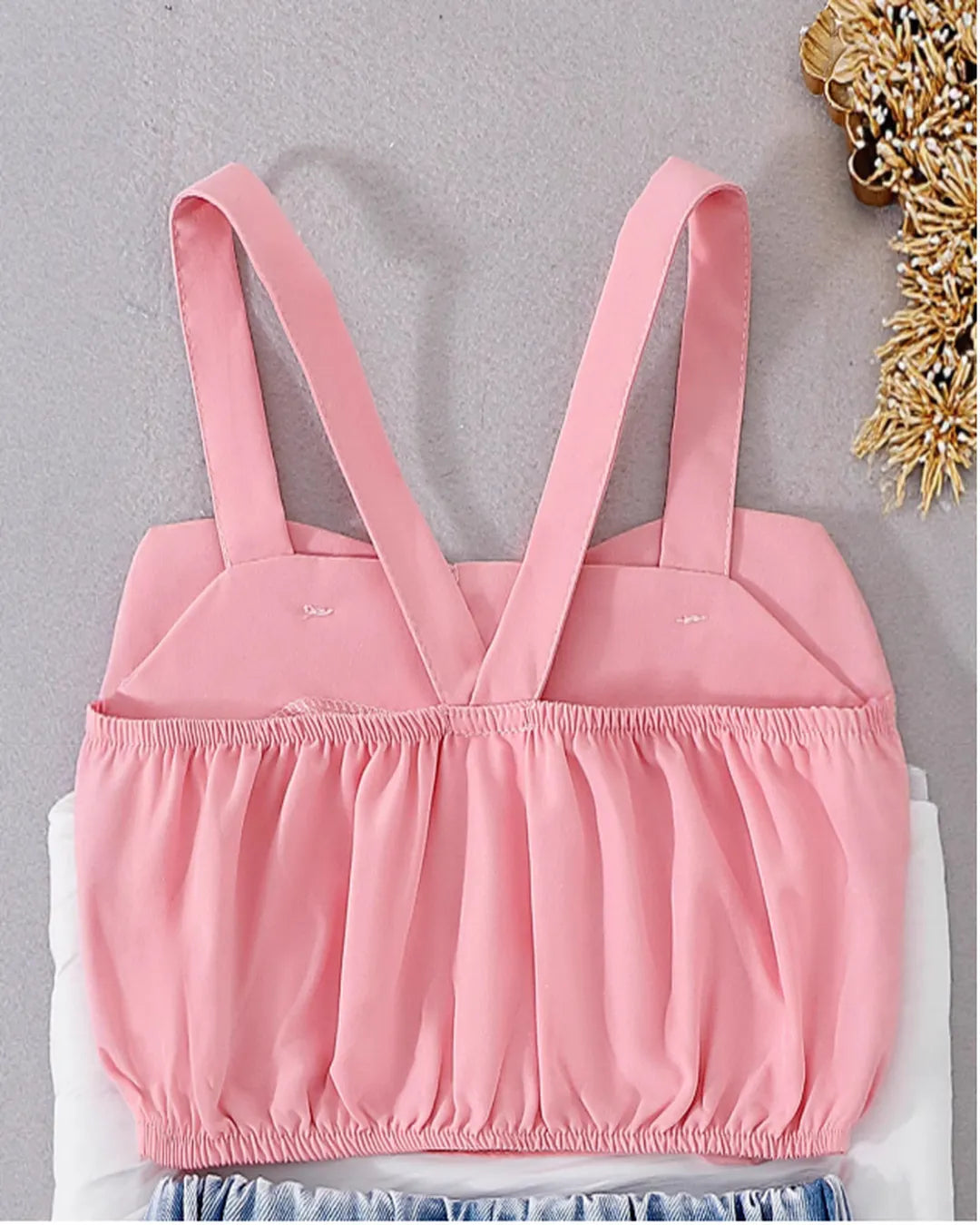 Pembe Fiyonklu Üst & Çiçek Nakışlı Kot Şort Takımı – 1-7 Yaş Kız