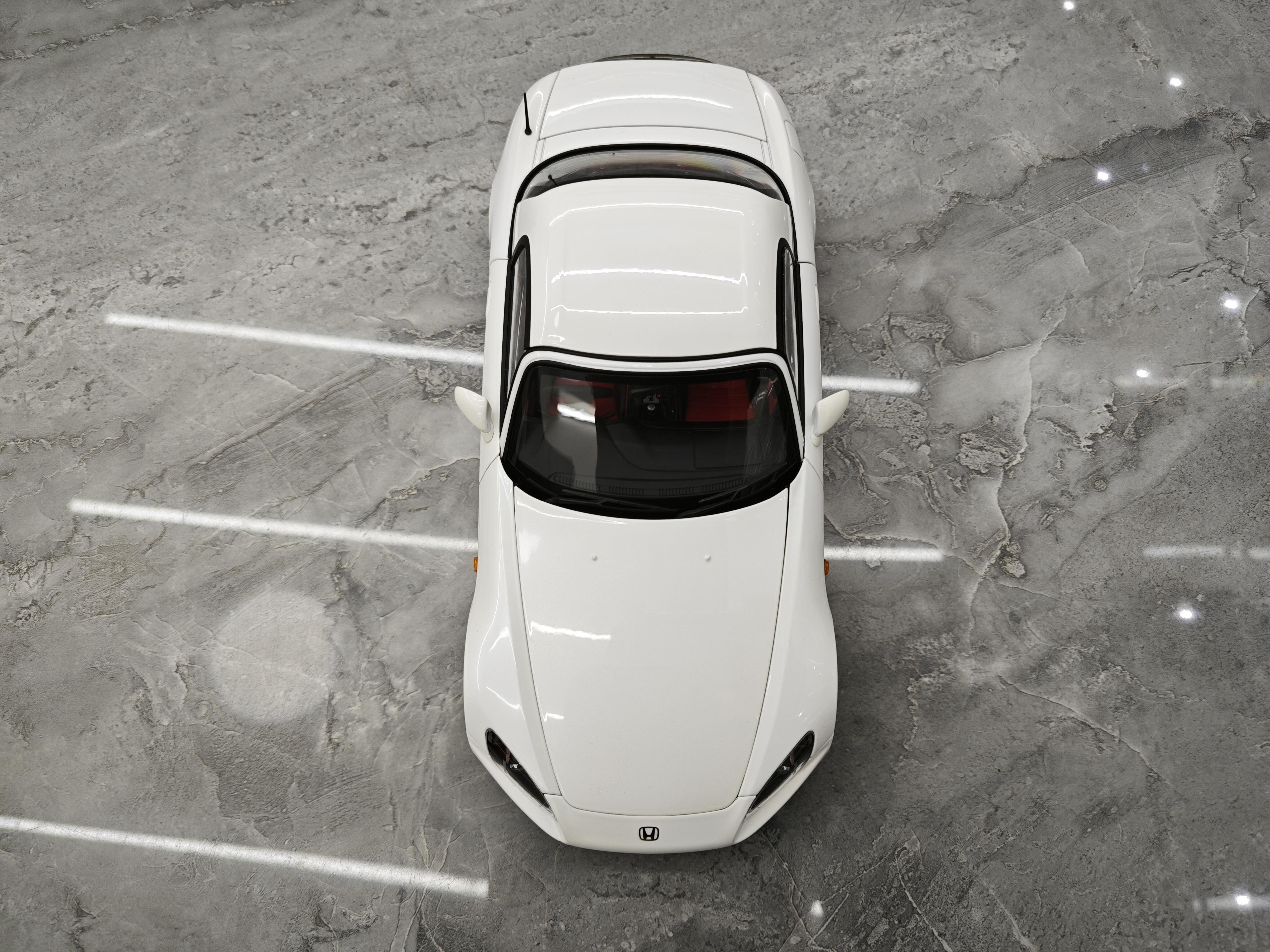 Honda S2000 Beyaz Renk ve Motor Blok- Metal