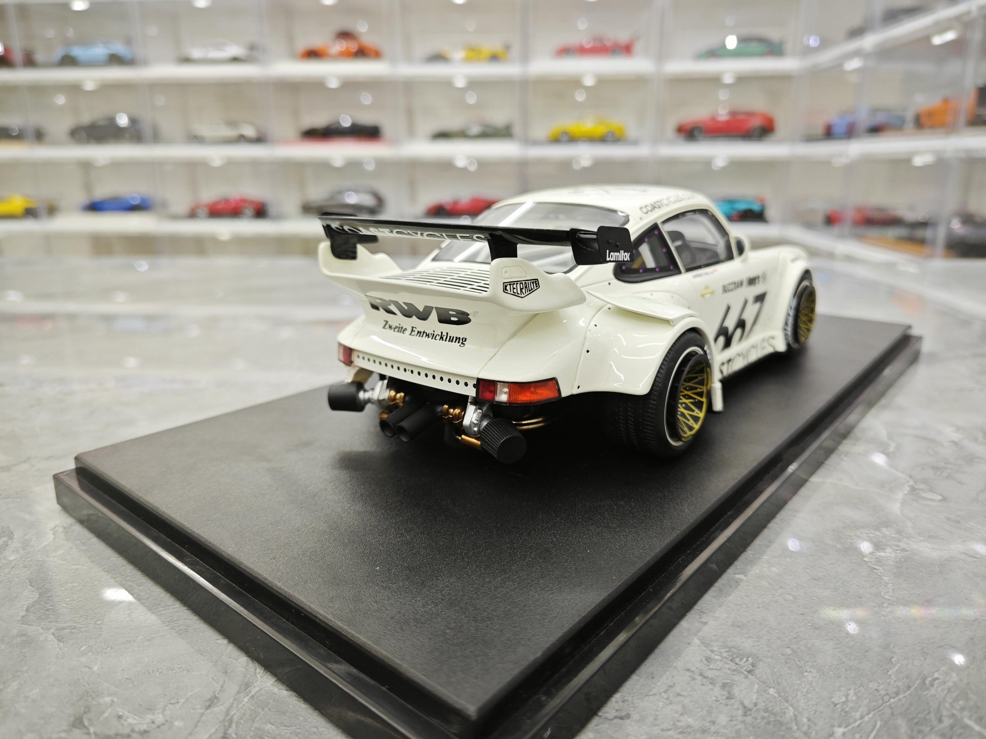 Porsche 911 -1/18 Ölçekli Beyaz Renk Model Araç