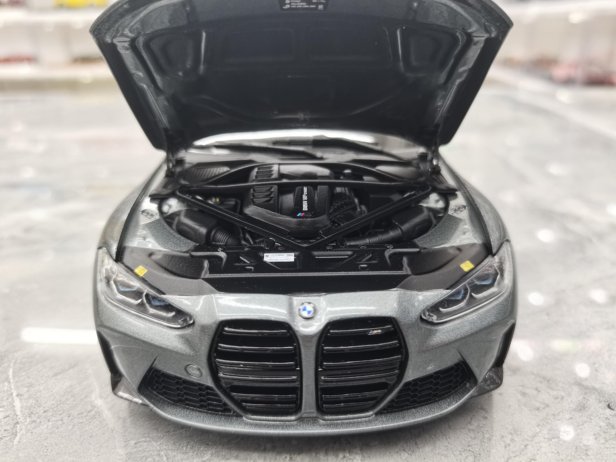 1/18 ölçekli BMW M4 Model-Gri Alaşım Renk Metalik