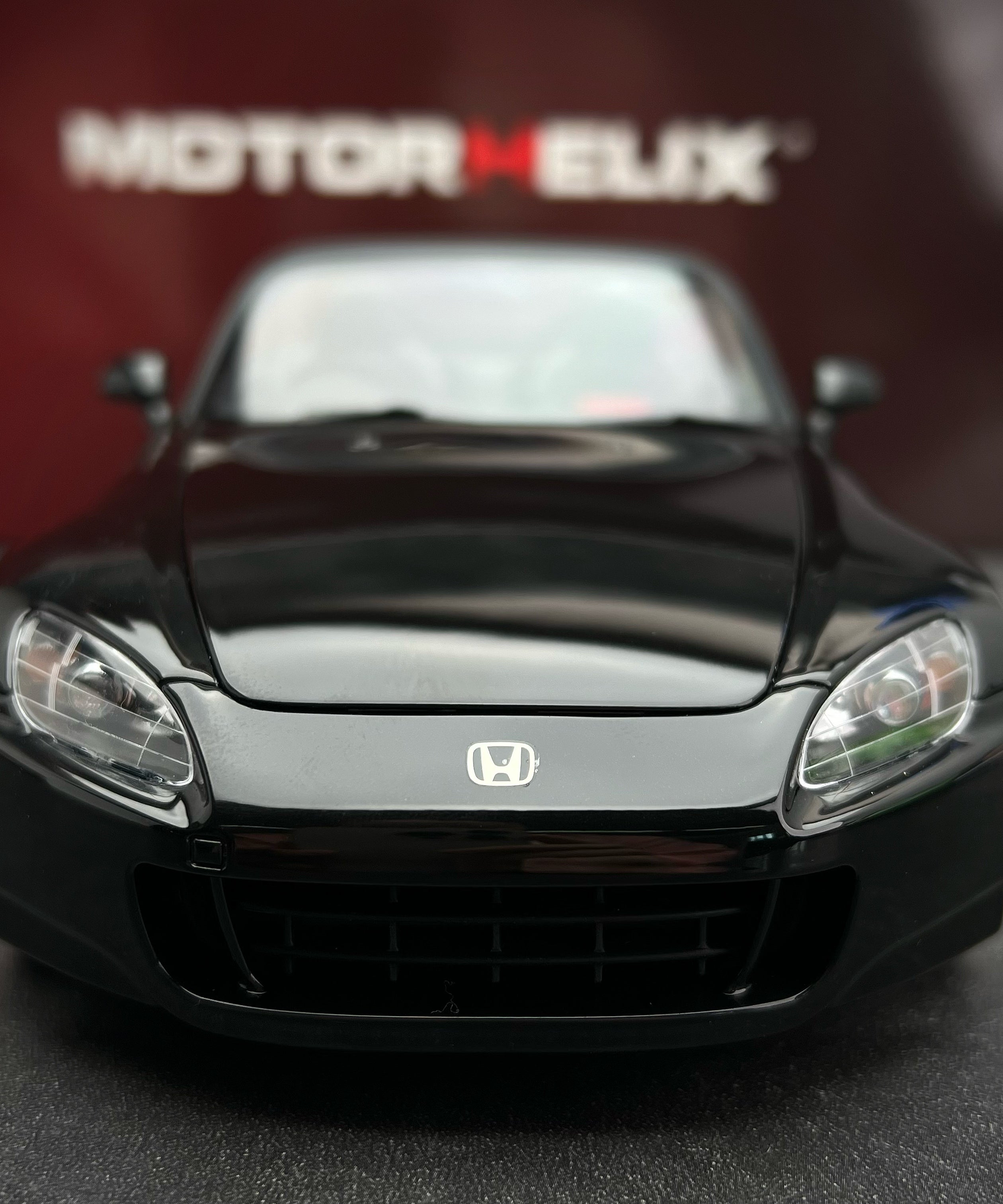 Siyah Renk Honda S2000 ve Motor Blok. 1/18 Model Araç