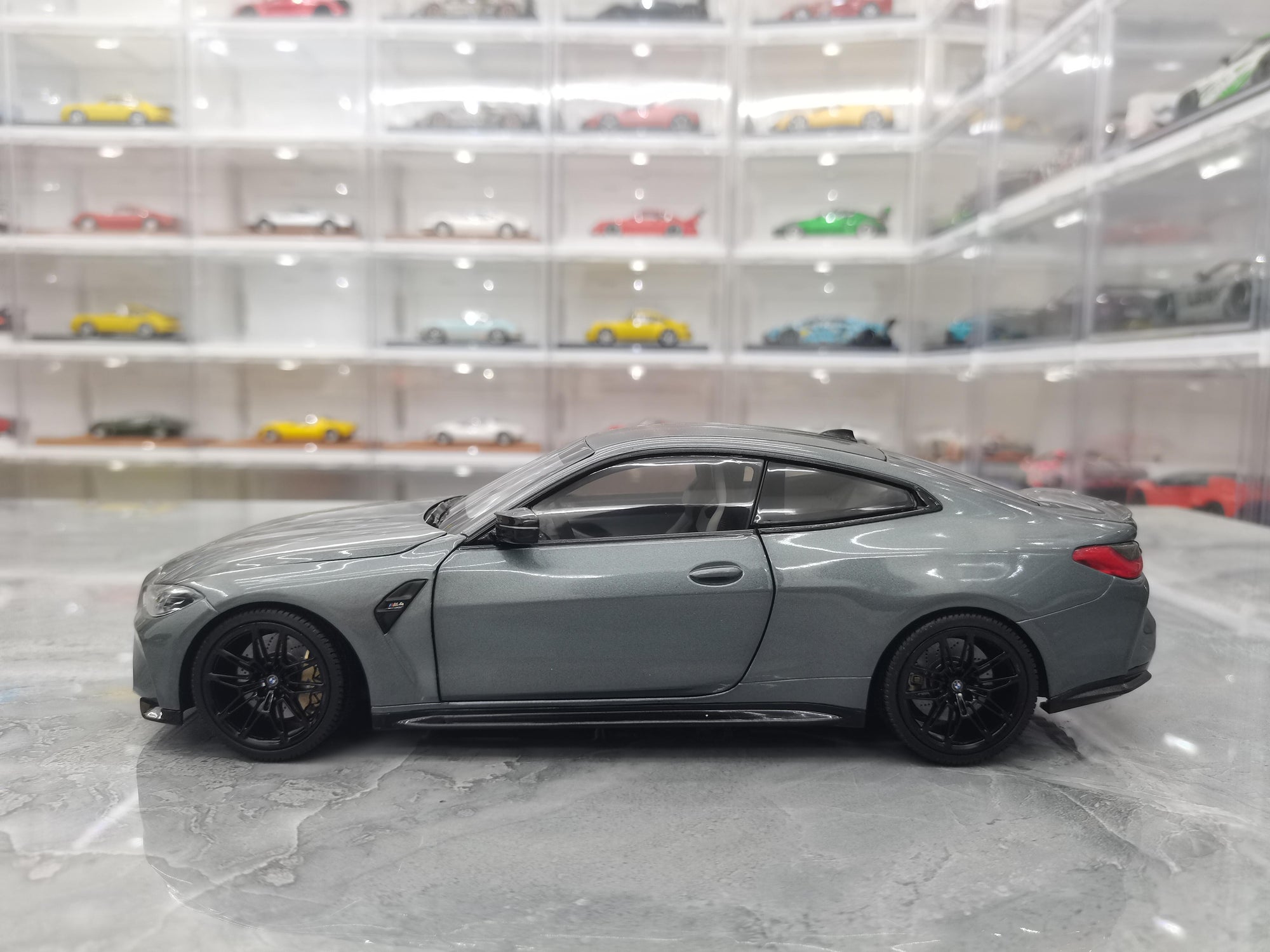 1/18 ölçekli BMW M4 Model-Gri Alaşım Renk Metalik