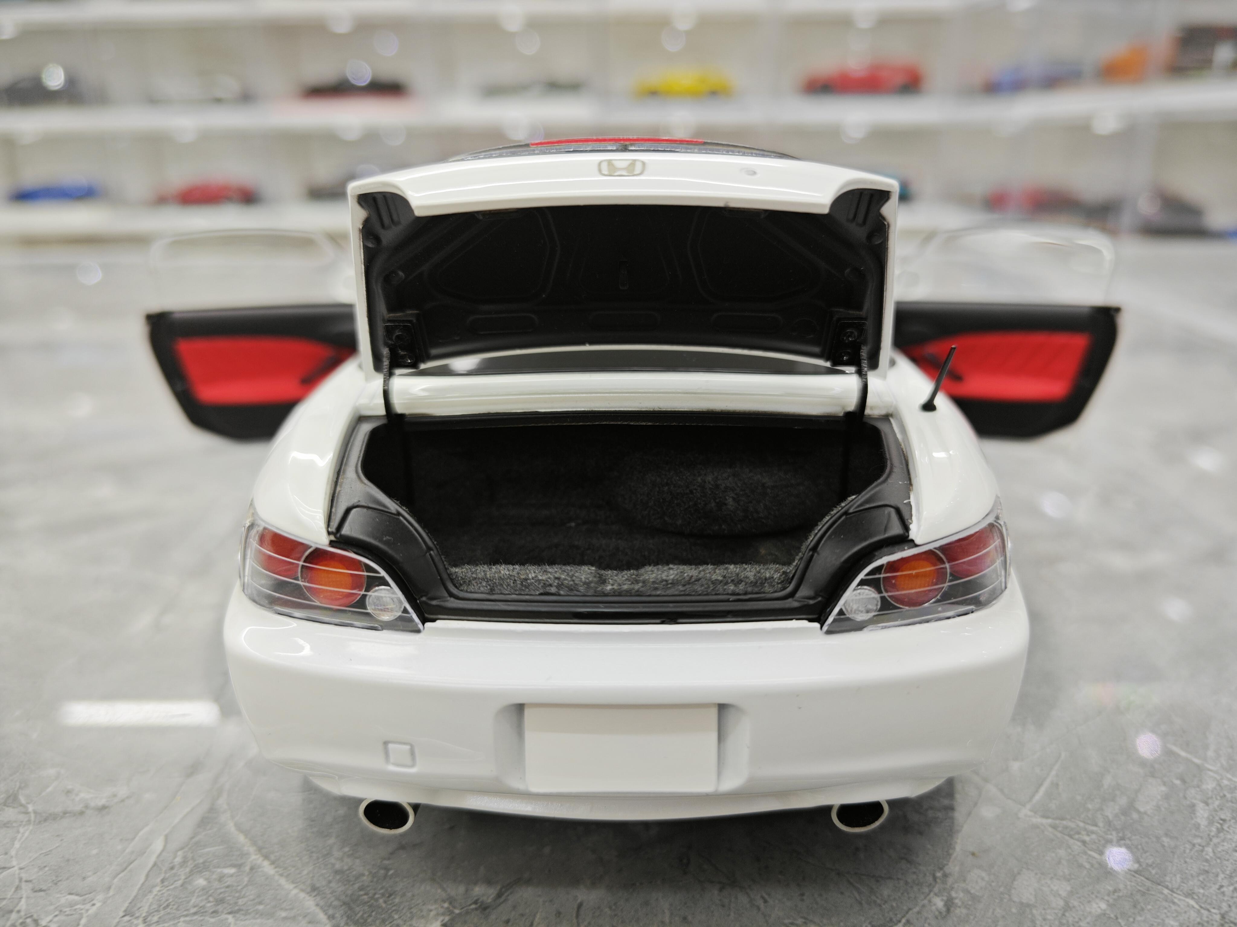 Honda S2000 Beyaz Renk ve Motor Blok- Metal