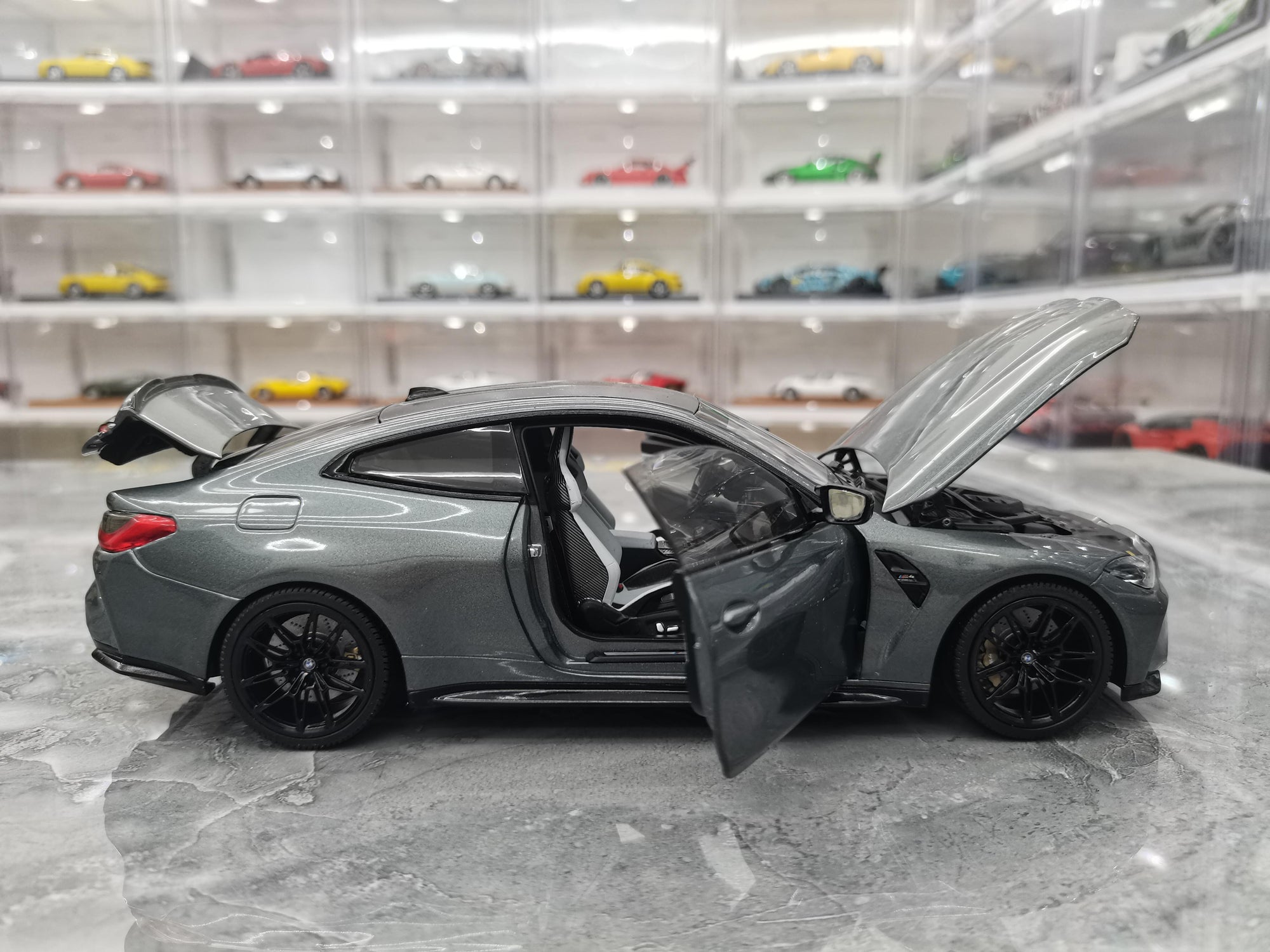 1/18 ölçekli BMW M4 Model-Gri Alaşım Renk Metalik