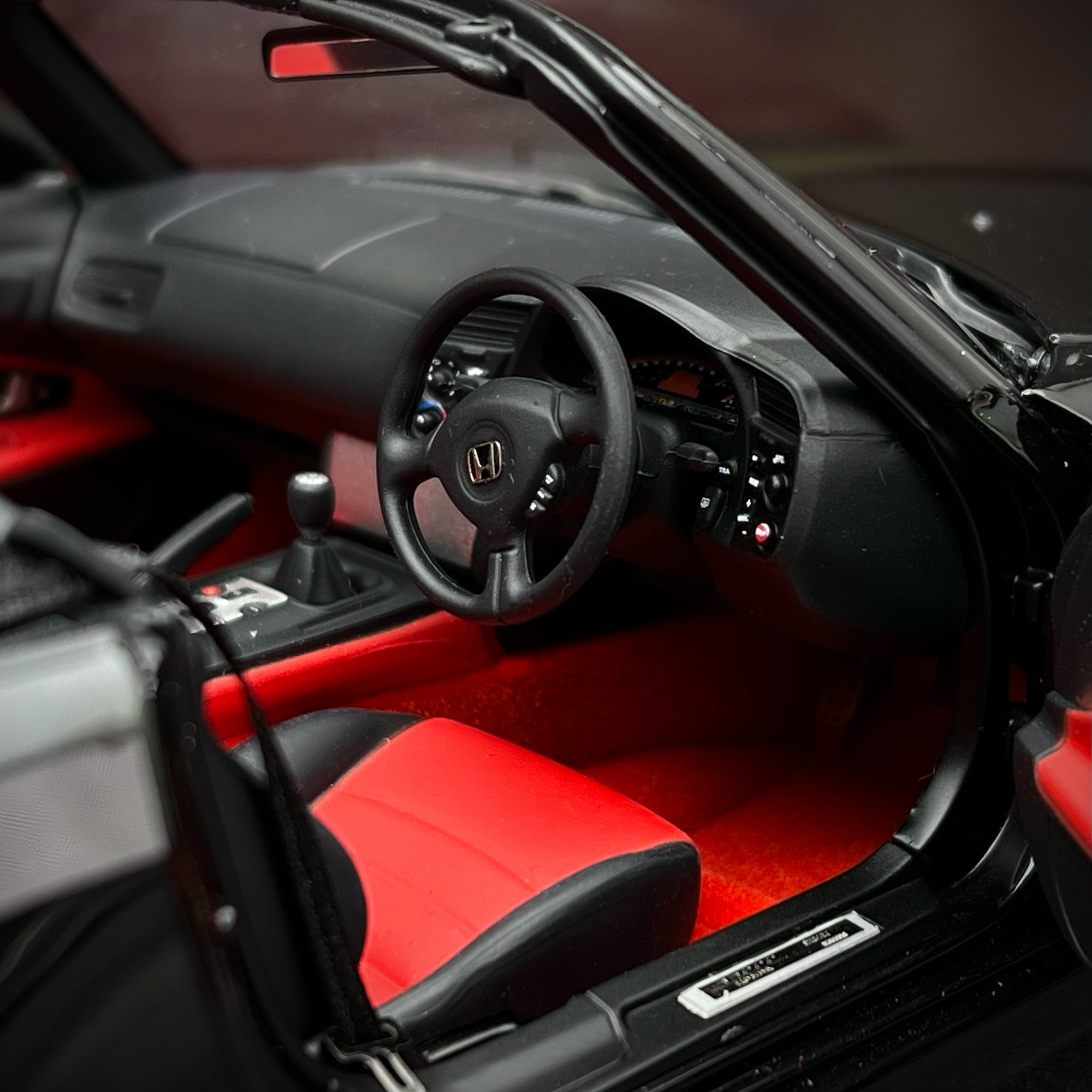 Siyah Renk Honda S2000 ve Motor Blok. 1/18 Model Araç