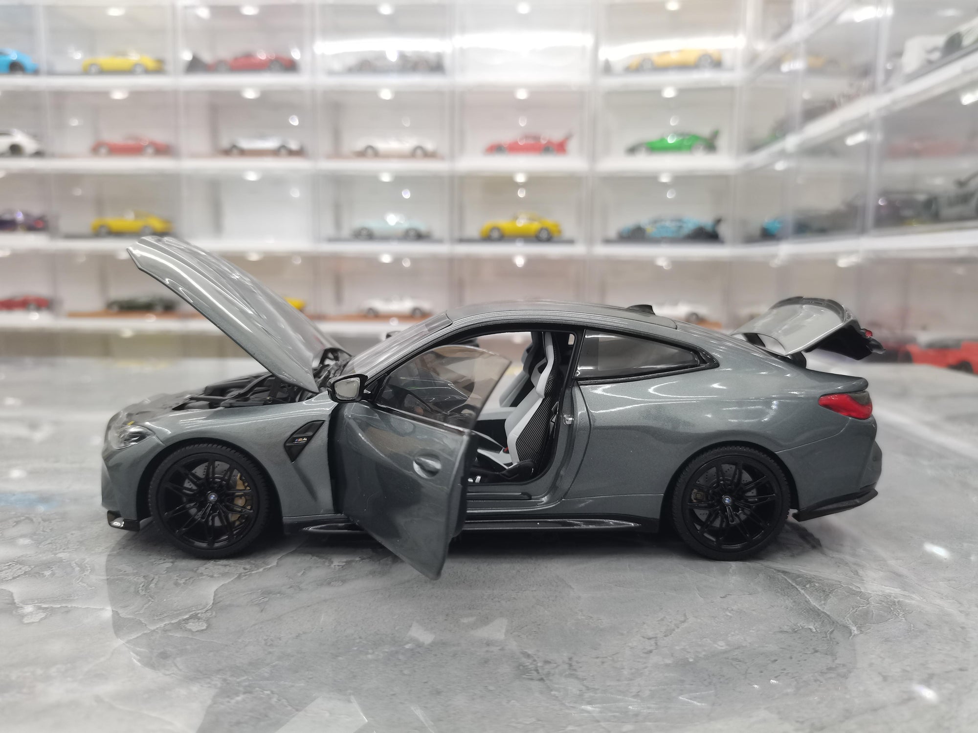 1/18 ölçekli BMW M4 Model-Gri Alaşım Renk Metalik