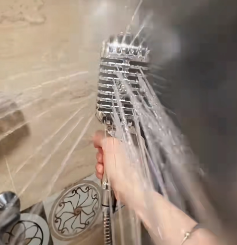 Mikrofon Şeklinde Duş Başlığı