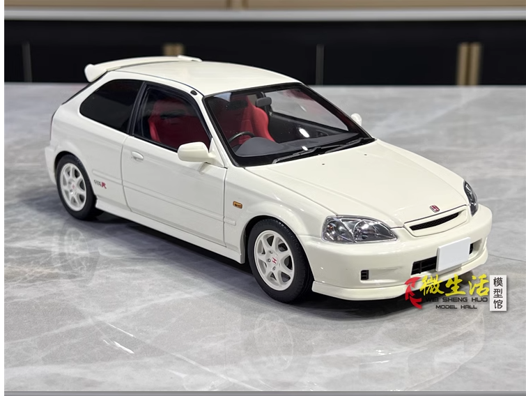 1/18 Ölçekli Beyaz Renkli Honda Civic ve Motor