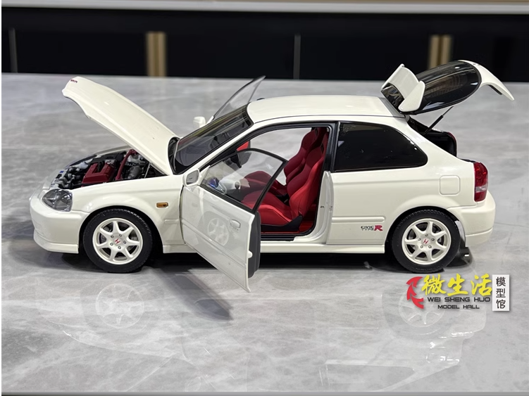 1/18 Ölçekli Beyaz Renkli Honda Civic ve Motor