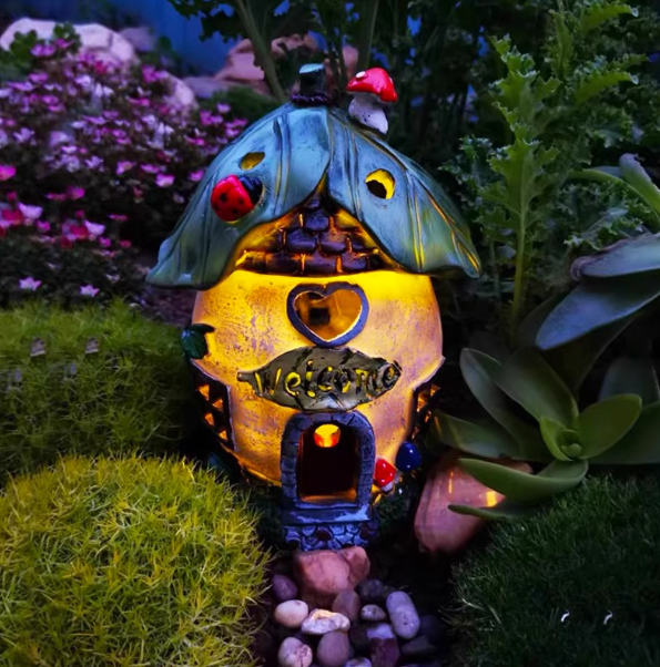 Güneş Enerjisiyle Çalışan Işıklı Ev-Bahçe Dekor Süsü