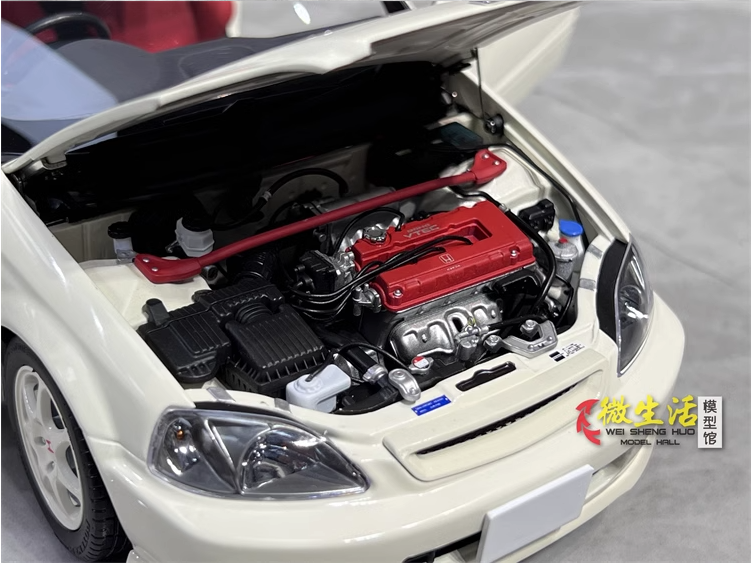1/18 Ölçekli Beyaz Renkli Honda Civic ve Motor