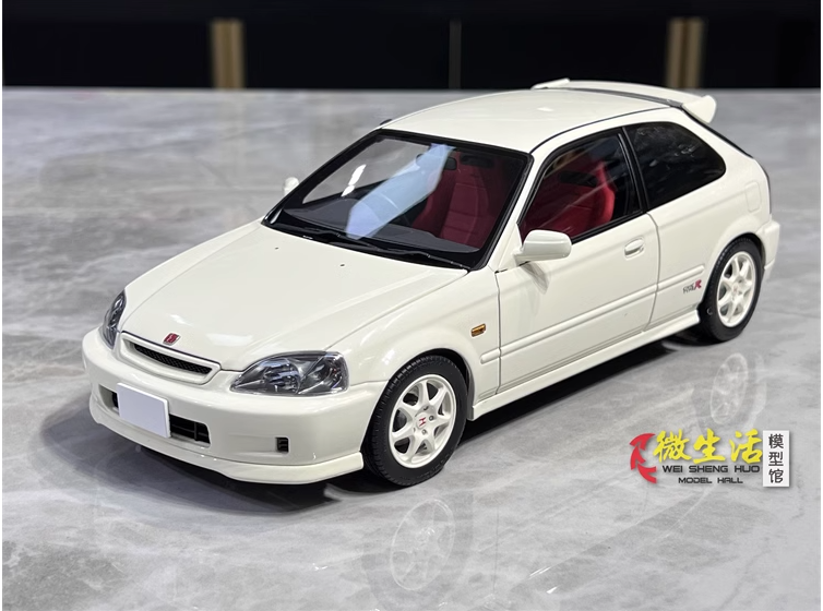 1/18 Ölçekli Beyaz Renkli Honda Civic ve Motor