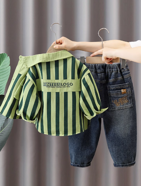 Çocuk 2'li Takım 5-6 Yaş Yeşil Çizgili Gömlek Kot Pantolon Outlet