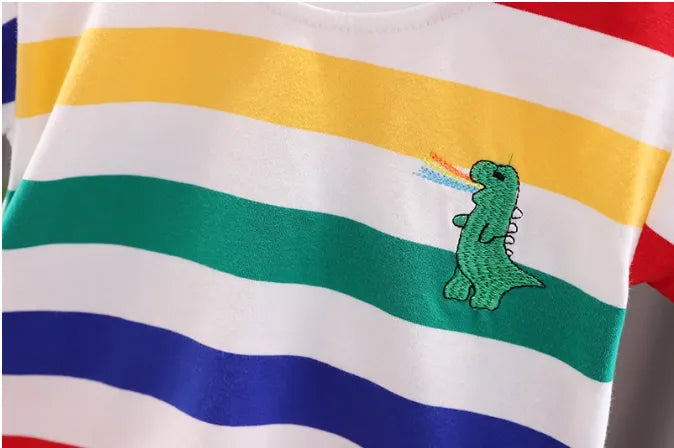 Beyaz Şortlu Renkli Dino Takım – Çanta Hediyeli (1-5 Yaş)