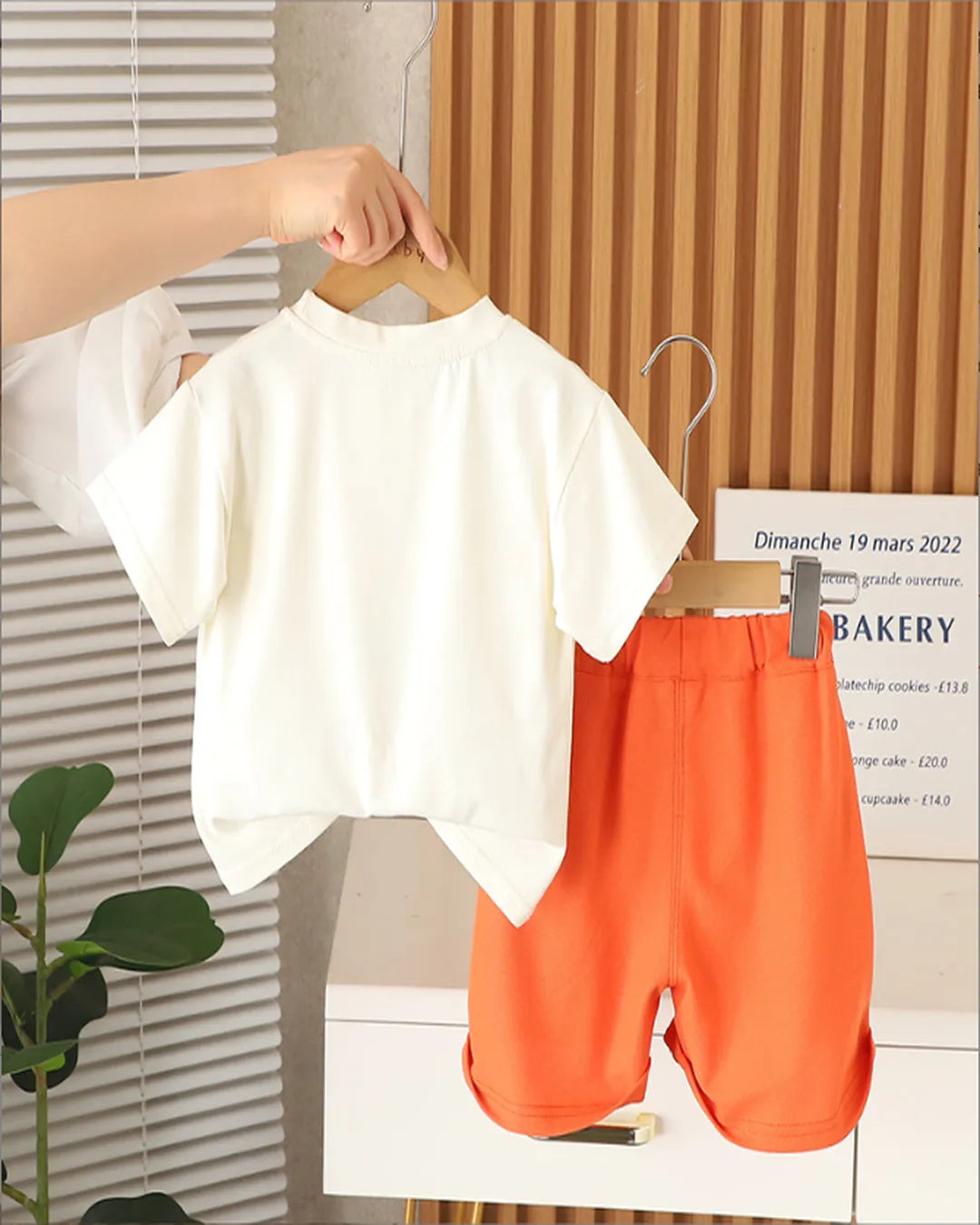 1-5 Yaş Dachshund Aplikeli Tişört ve Turuncu Şort 2’li Yazlık Takım (Unisex)