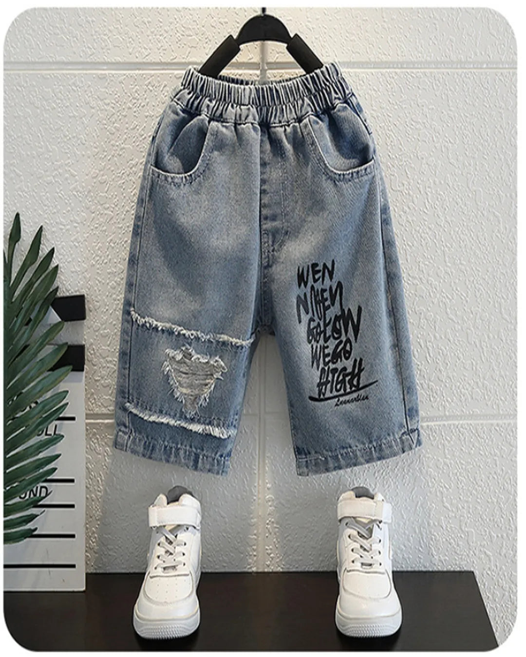 Çizgili Polo Yaka Tişört ve Yazılı Kot Şort 2’li Kombin (Erkek)