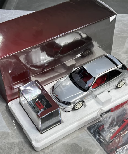 1/18 Ölçekli Gri Renk Honda Civic Typer ve Motor