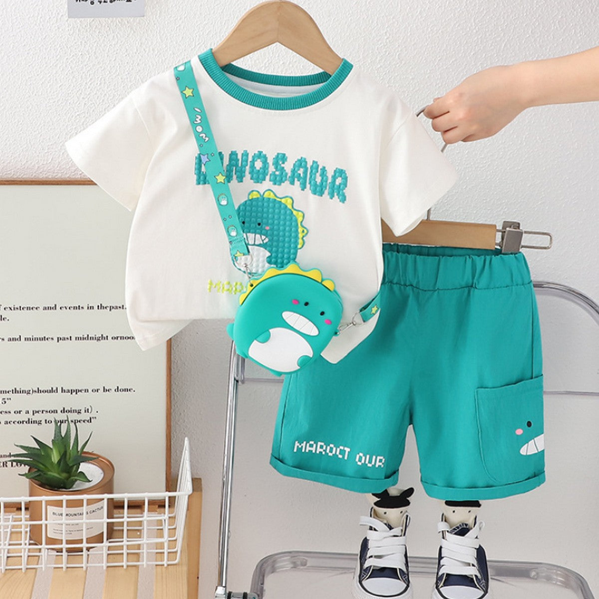 Erkek Çocuk Dinozor Baskılı Yazlık Şortlu Takım 3'lü Set