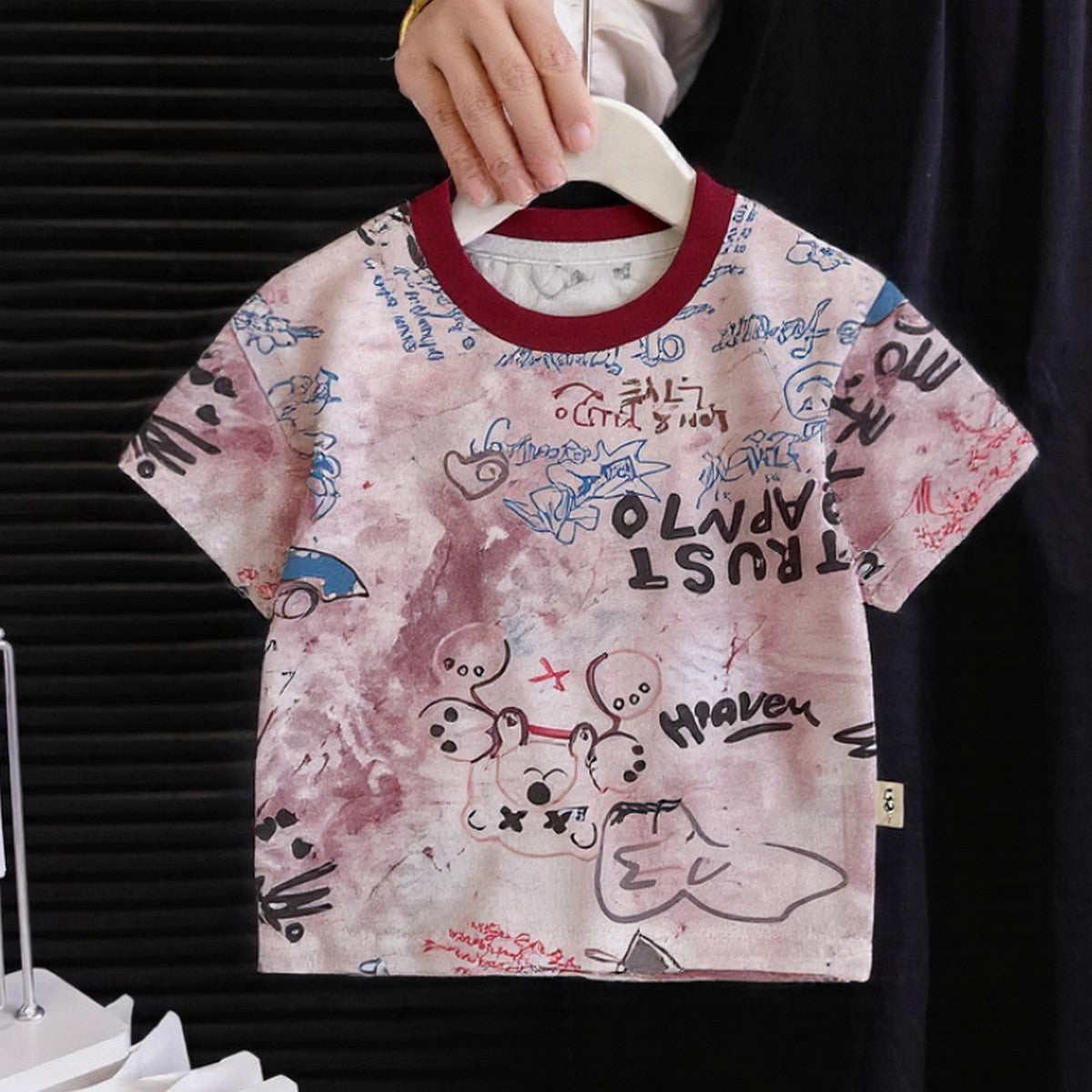 Grafiti Baskılı Pembe Tişört ve Denim Şort İkili Erkek Çocuk Takımı