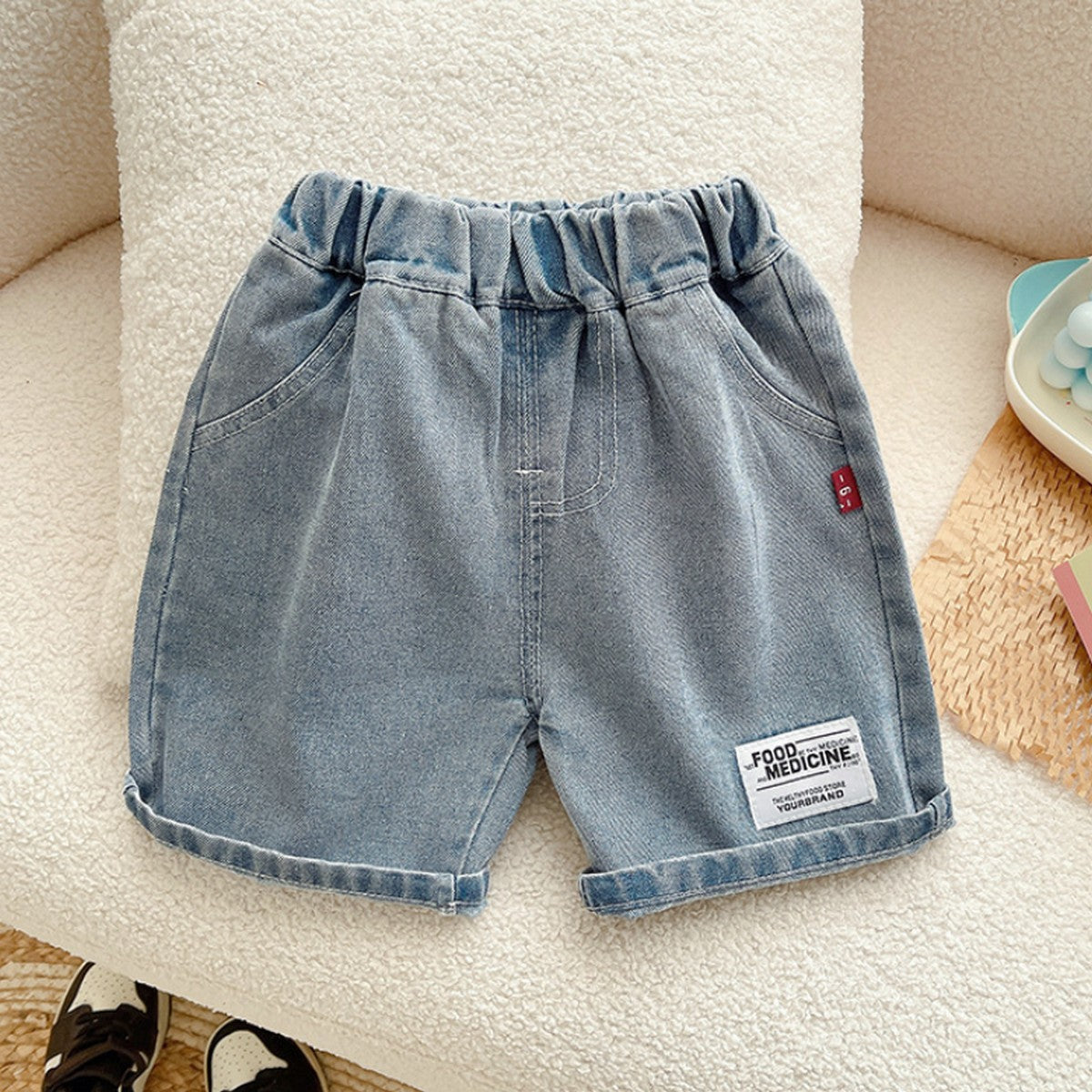 Grafiti Baskılı Pembe Tişört ve Denim Şort İkili Erkek Çocuk Takımı