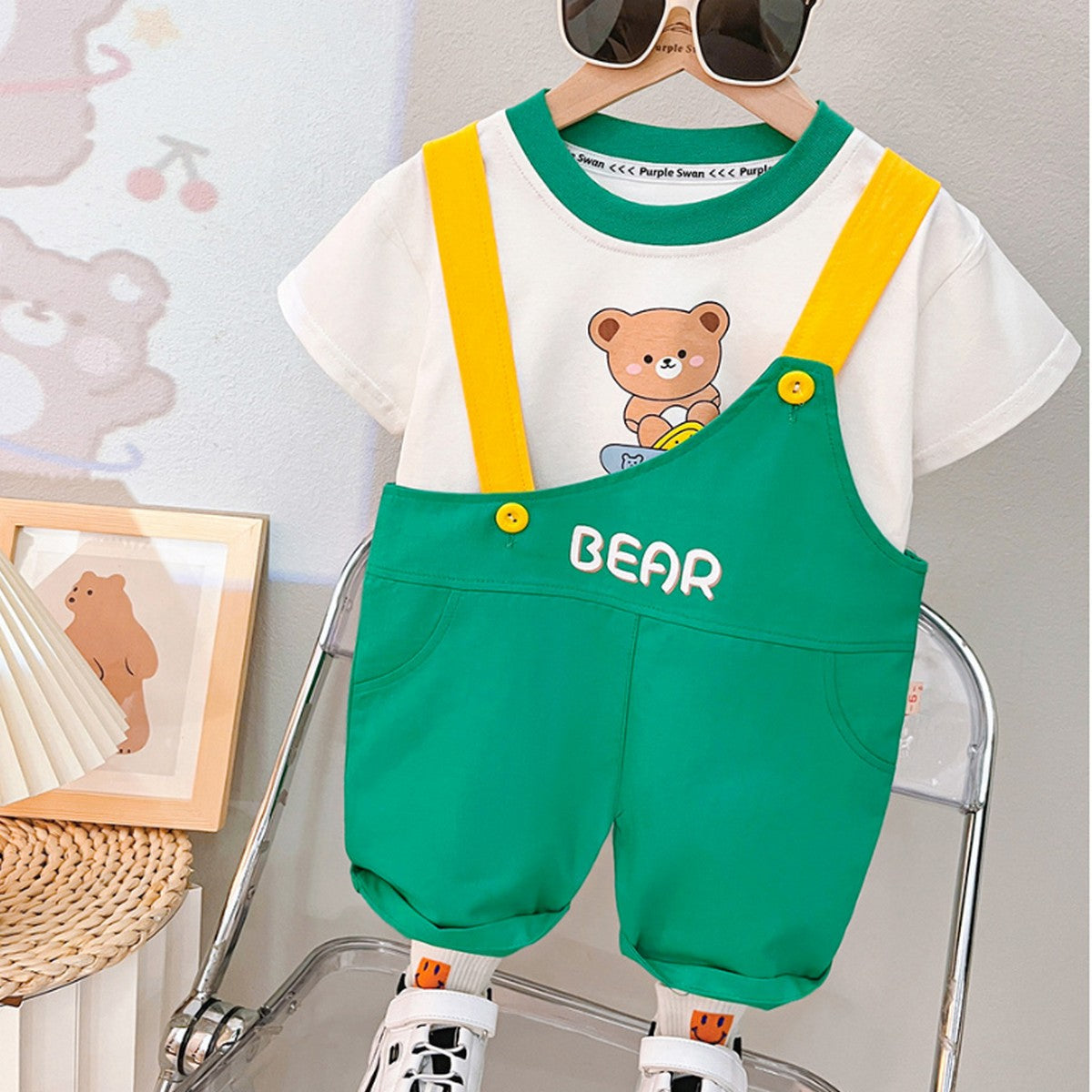 1-5 Yaş Ayıcık Baskılı Tişört ve Yeşil Askılı Şortlu Takım