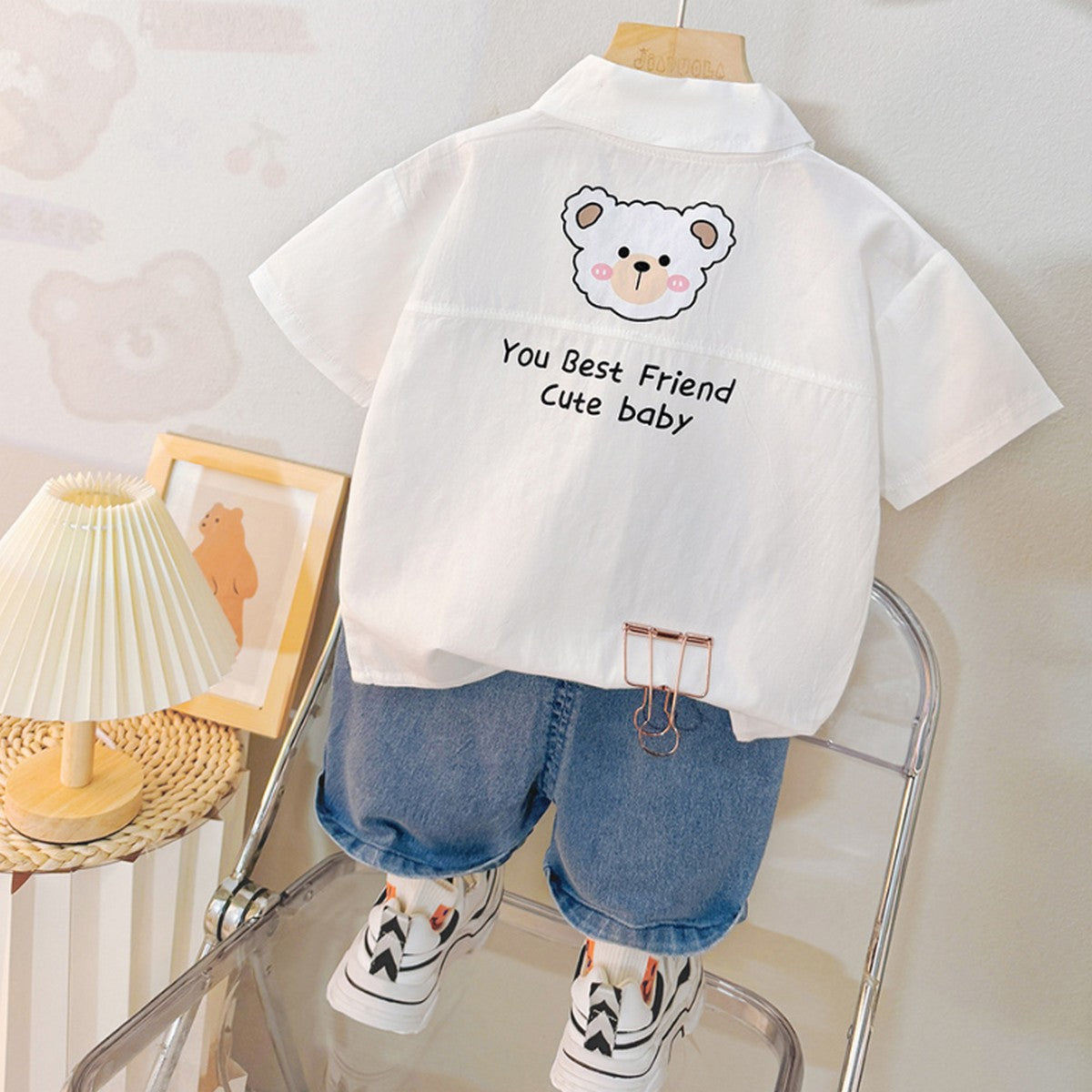 1-5 Yaş Kravatlı Gömlek ve Nakışlı Kot Şort Takımı