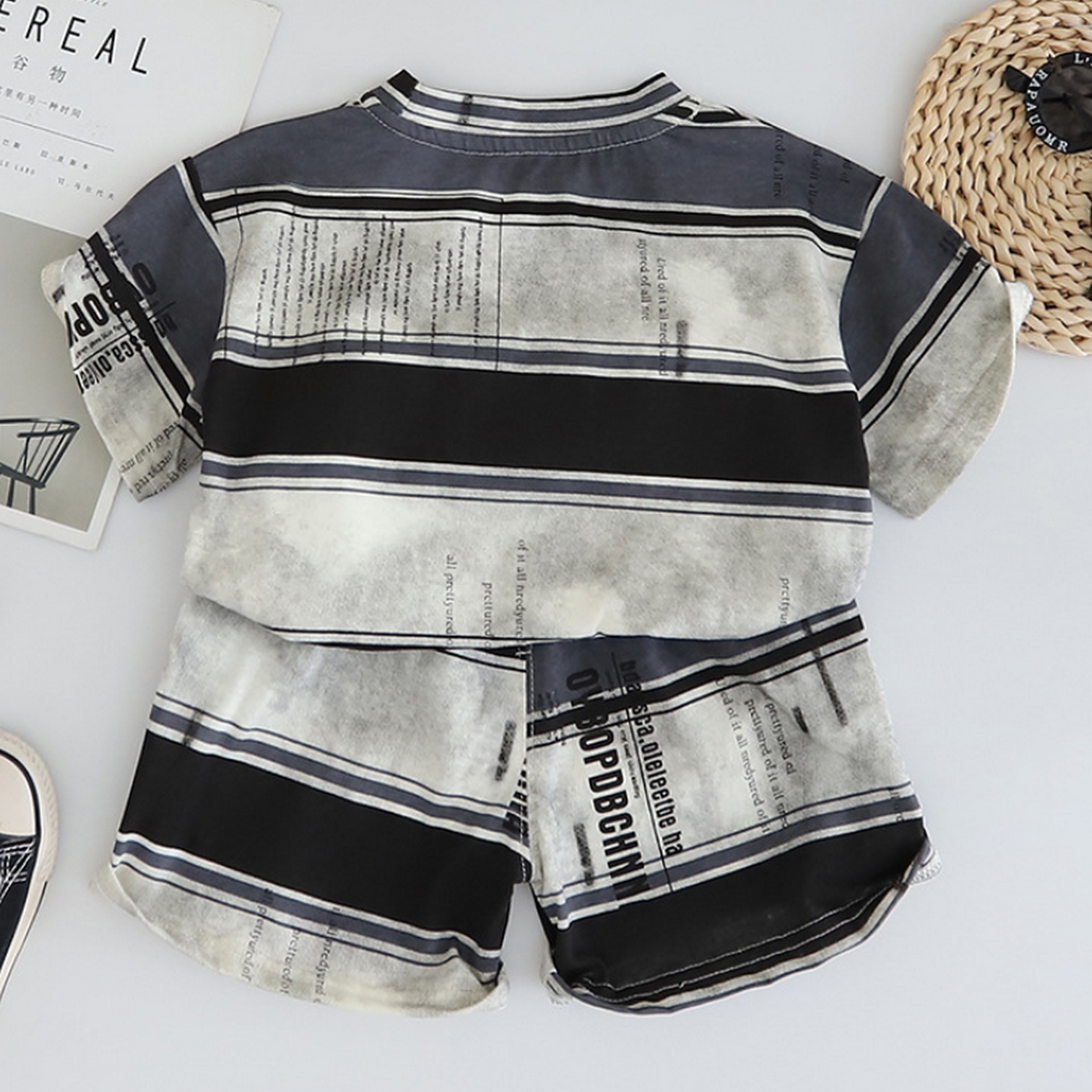 1-5 Yaş Erkek Çocuk Modern Desenli Şortlu Takım