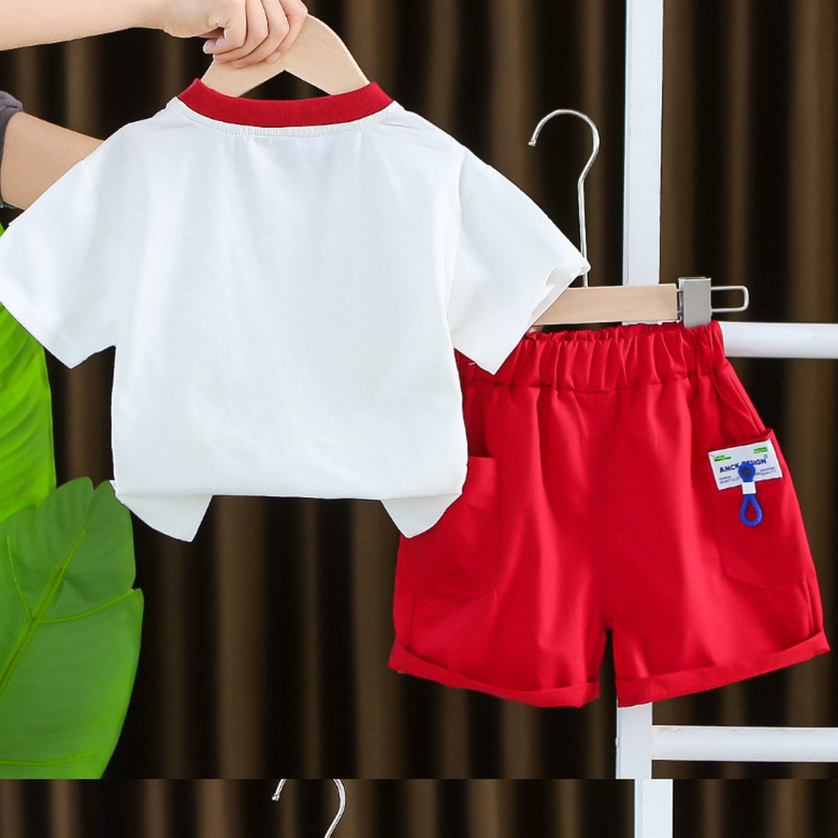 1-5 Yaş Erkek Çocuk Sevimli Hayvan Baskılı Kırmızı Şortlu Takım