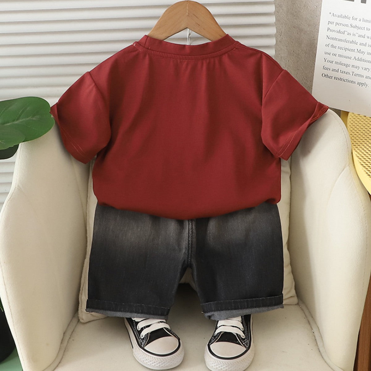 1-5 Yaş Erkek Çocuk Bordo Baskılı Tişört Siyah Şortlu Takım