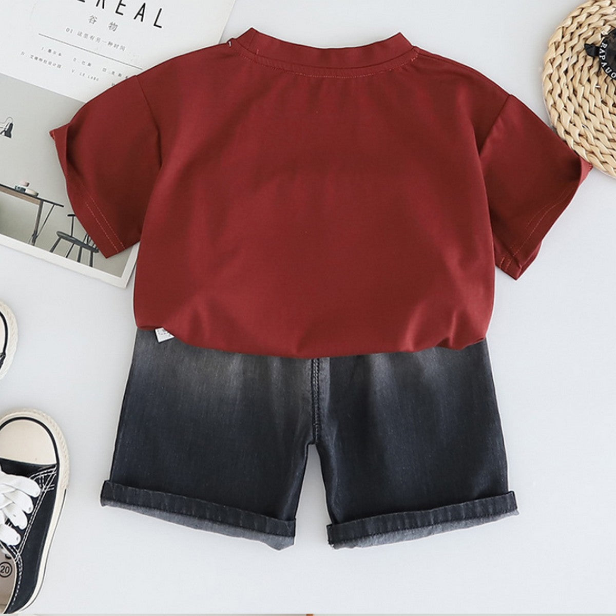 1-5 Yaş Erkek Çocuk Bordo Baskılı Tişört Siyah Şortlu Takım