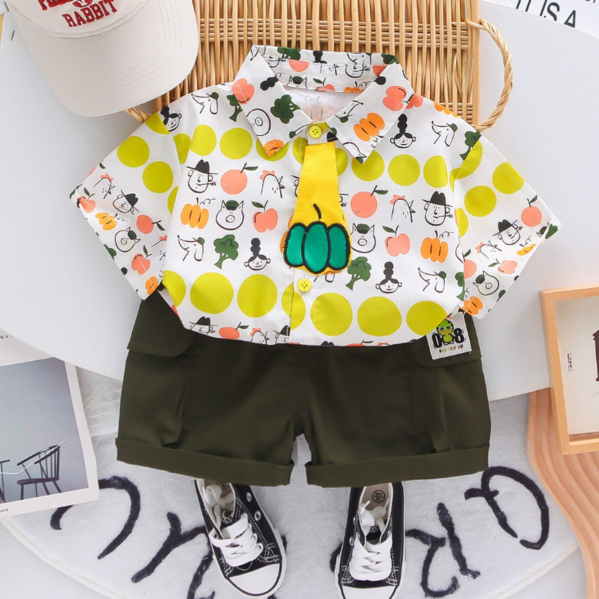 1-5 Yaş Renkli Kravatlı Meyve Desenli Erkek Çocuk Takımı