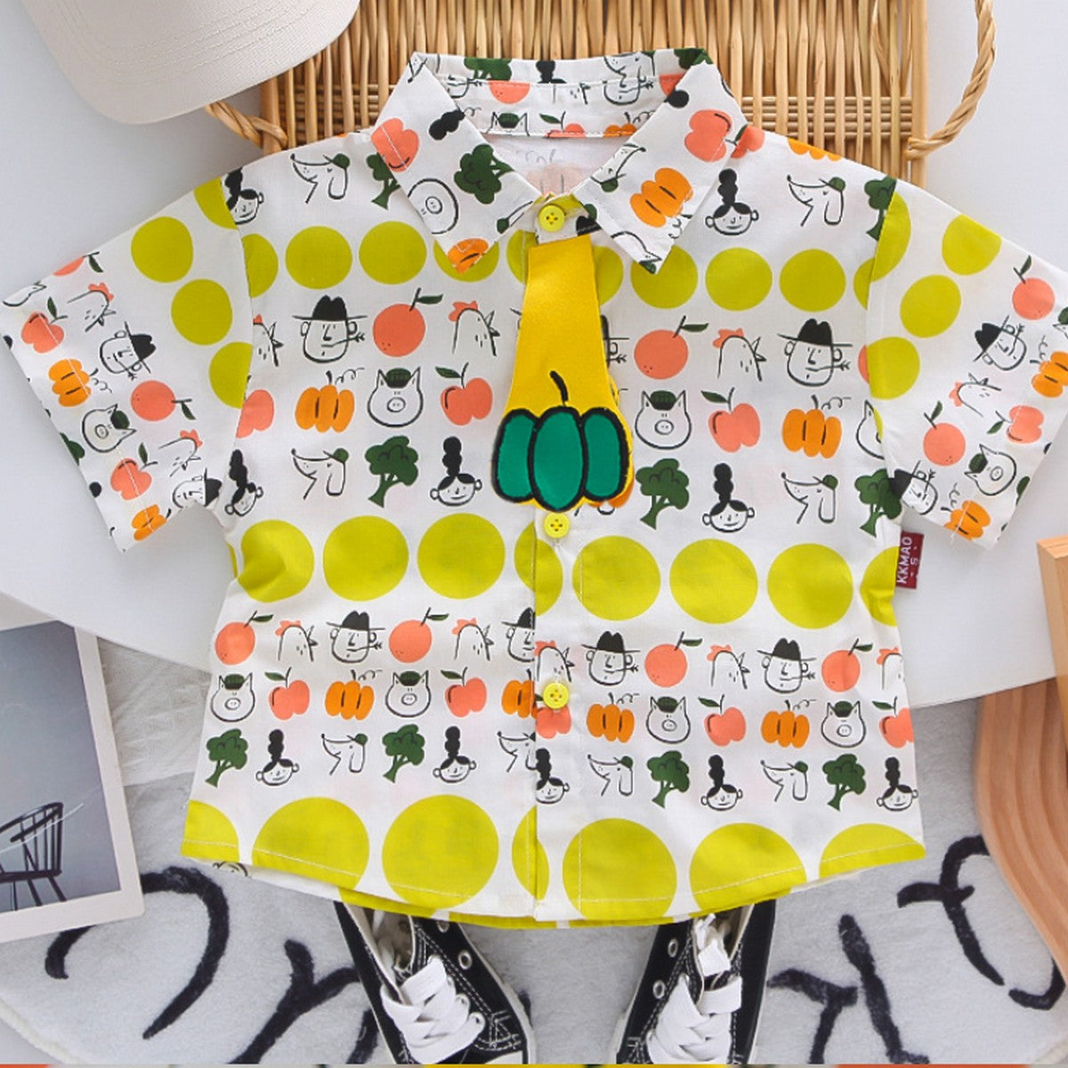 1-5 Yaş Renkli Kravatlı Meyve Desenli Erkek Çocuk Takımı