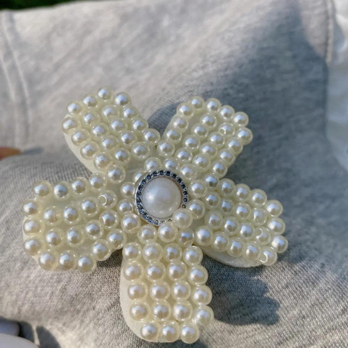 1-6 Yaş Fırfır Detaylı Gri Şort Takımı – Çiçek Aplike