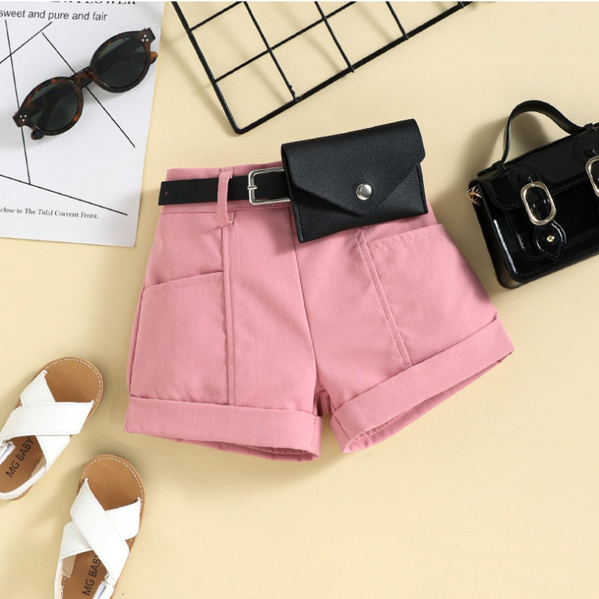 1-5 Yaş Kız Çocuk Beyaz Atlet ve Pembe Şort Takımı | Bel Çantalı Yaz Kombini