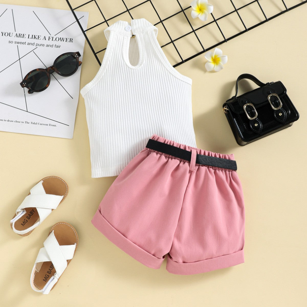 1-5 Yaş Kız Çocuk Beyaz Atlet ve Pembe Şort Takımı | Bel Çantalı Yaz Kombini