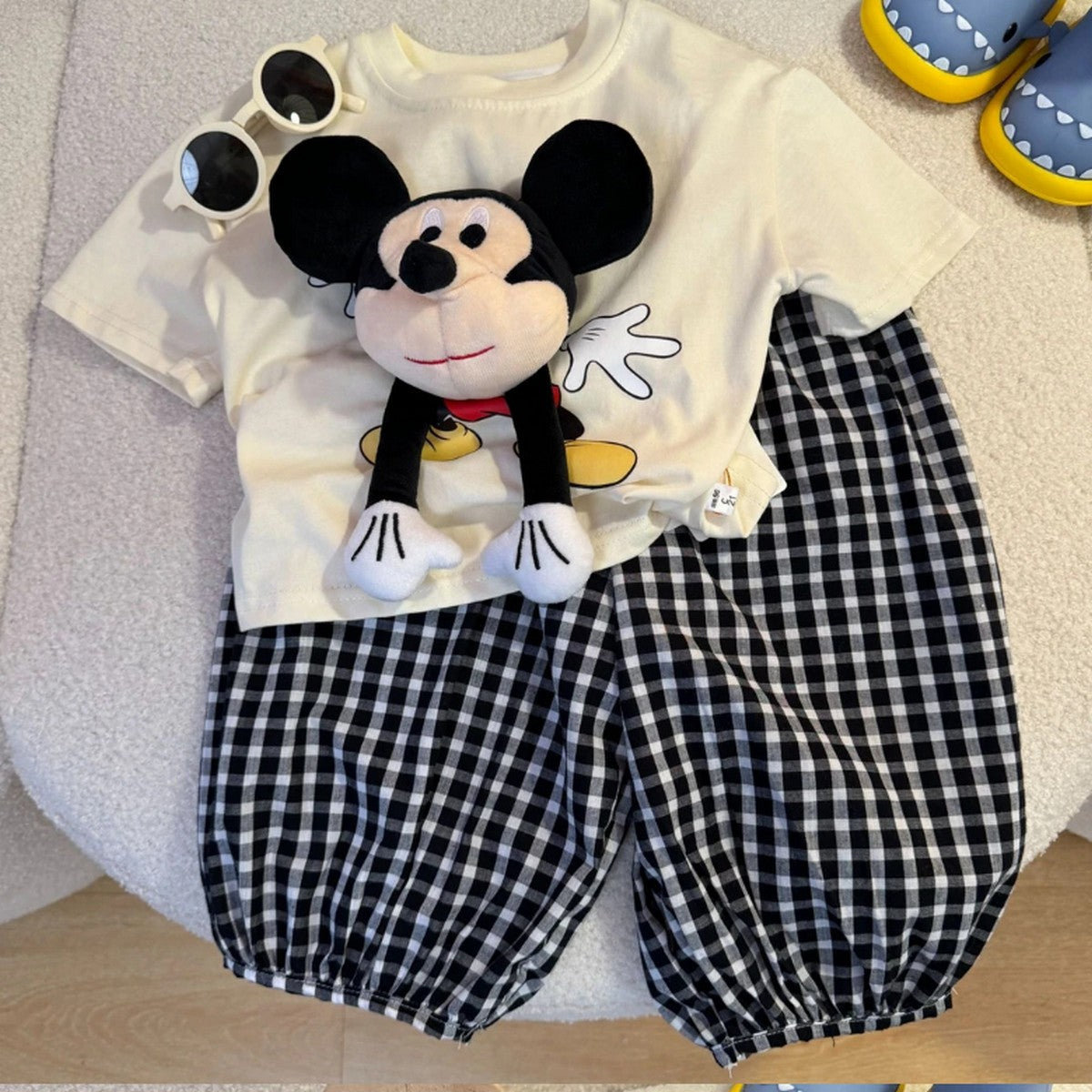 1-6 Yaş 3D Mickey Figürlü Tişört ve Ekose Şort Takımı – Unisex