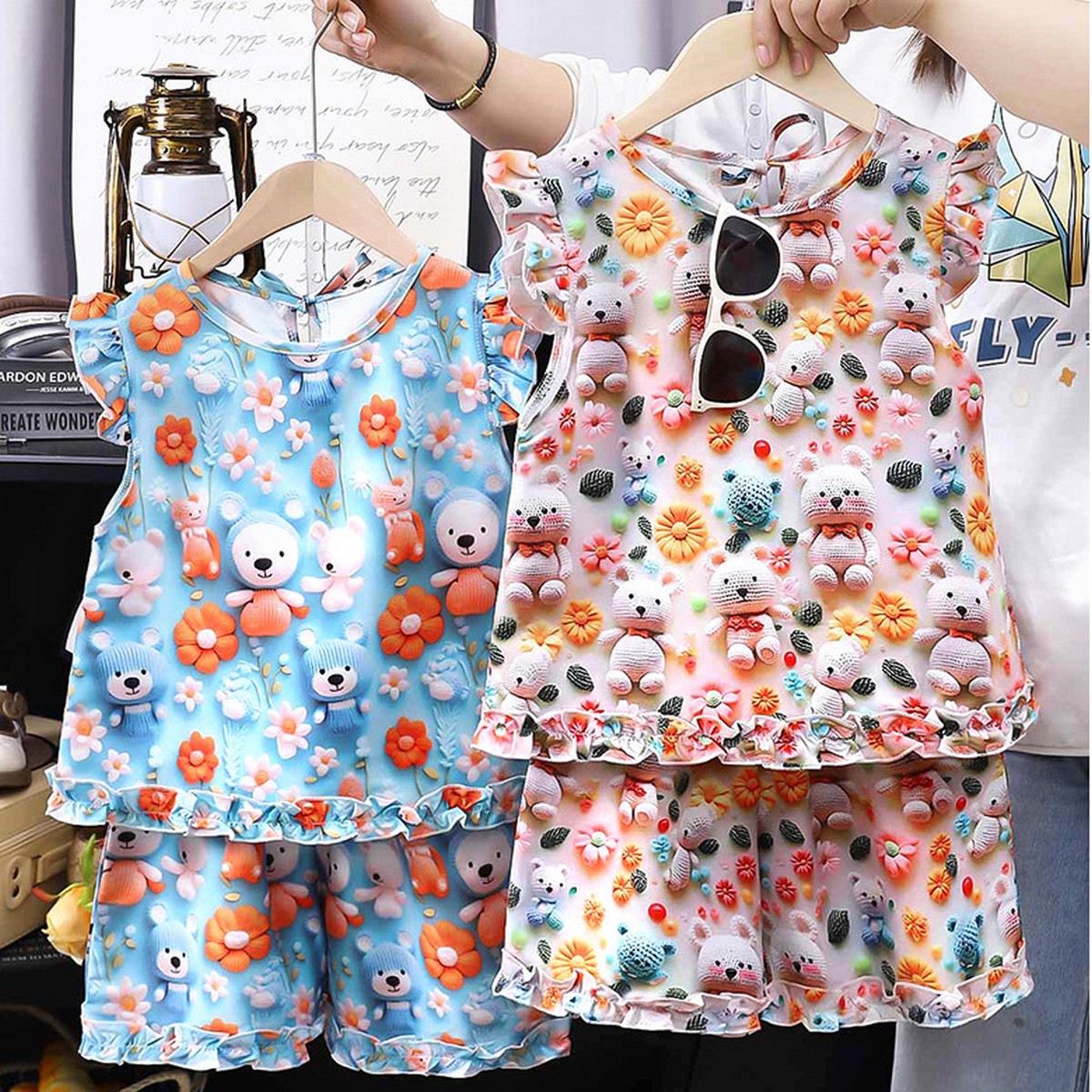 1-6 Yaş 3D Ayıcık ve Çiçek Baskılı Fırfırlı Şort Takımı – Kız