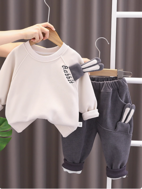 Gri Renk Tavşan Desenli Çocuk Takım 1-5 Yaş