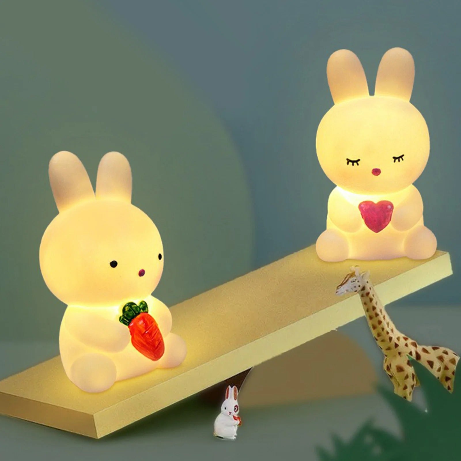 Pilli Masaüstü Gece Lambası Tavşan