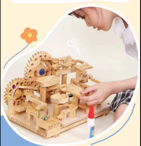 Motorlu Ahşap Bilye Kaydırağı