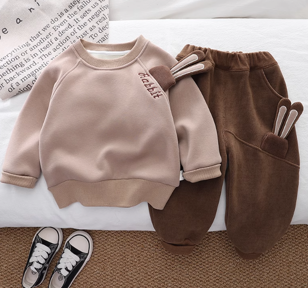 Tavşan Desenli Cepli Unisex Kadife Çocuk Takım