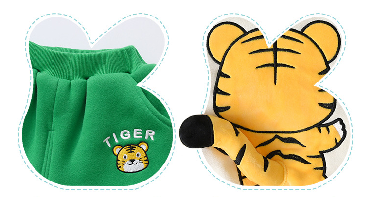 Yeşil Renk Dinazor Desenli Çocuk Takım 1-6 Yaş